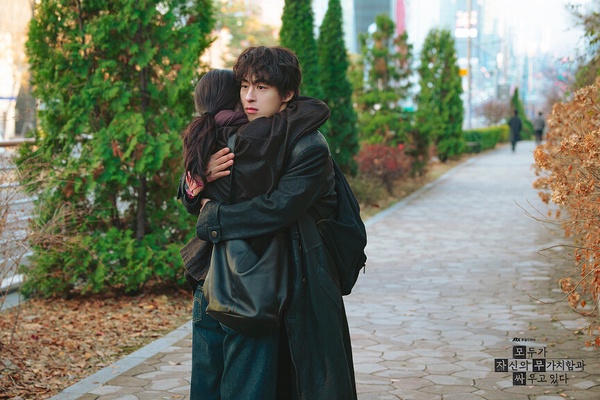 5月韓劇演員話題度TOP10：申惠善第5贏朴寶英，《21世紀大君夫人》IU、邊佑錫蟬聯冠亞