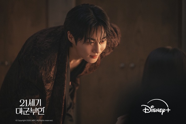 5月韓劇演員話題度TOP10：申惠善第5贏朴寶英，《21世紀大君夫人》IU、邊佑錫蟬聯冠亞