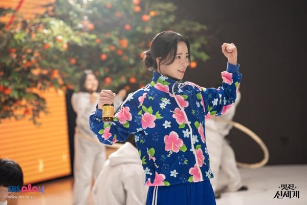 《我的王室死對頭》爆笑必追！6大劇情看點+網友評價：惡女林智妍穿越，遇上瘋批財閥