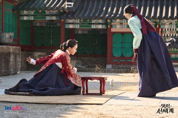 《我的王室死對頭》爆笑必追！6大劇情看點+網友評價：惡女林智妍穿越，遇上瘋批財閥