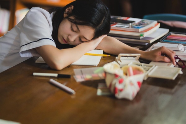 學生時代越乖的人，進入職場後反而更容易內耗？6點揭開「乖孩子」的職場困境