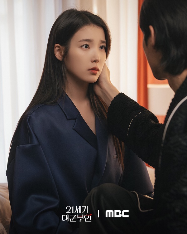 《21世紀大君夫人》演員近況！IU&amp;邊佑錫雙雙道歉，孔升妍二搭崔宇植，他改搭韓韶禧