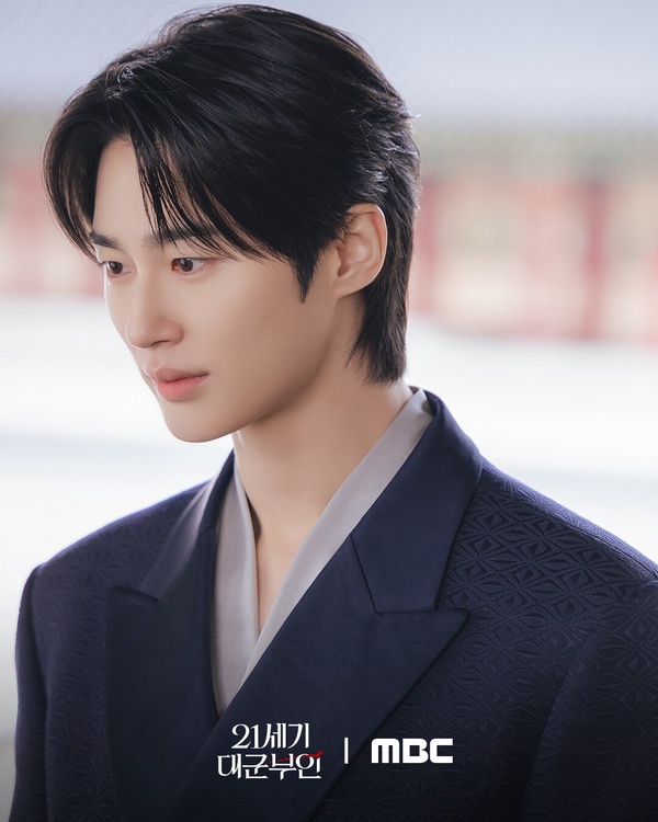 《21世紀大君夫人》演員近況！IU&amp;邊佑錫雙雙道歉，孔升妍二搭崔宇植，他改搭韓韶禧