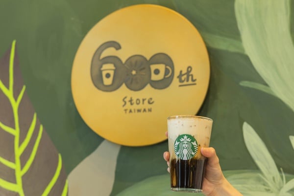 買一送一！星巴克買一送一優惠：優惠日期、完整菜單、必喝飲品、7-11、全家有咖啡優惠
