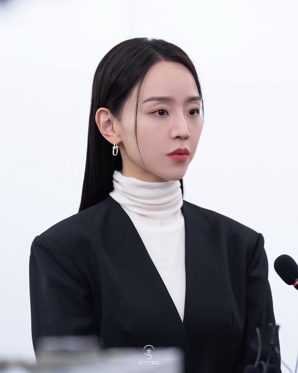 5個「勞模」韓劇演員：朴信惠生完二胎立刻回歸《來自地獄的法官2》，申惠善也上榜！