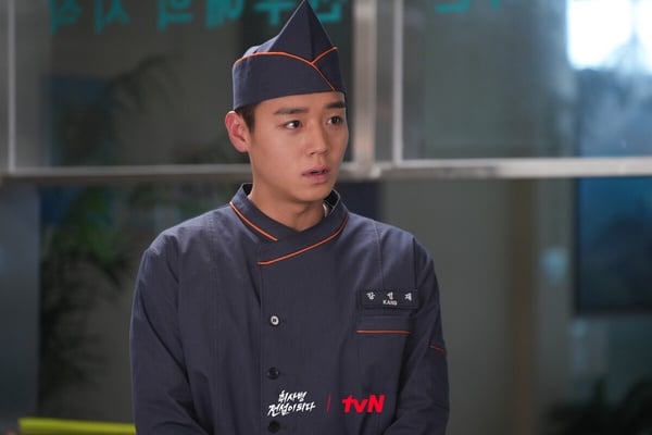 6月「韓劇演員」話題度TOP10：林智妍、許楠儁憑《我的王室死對頭》超越朴志訓奪冠！