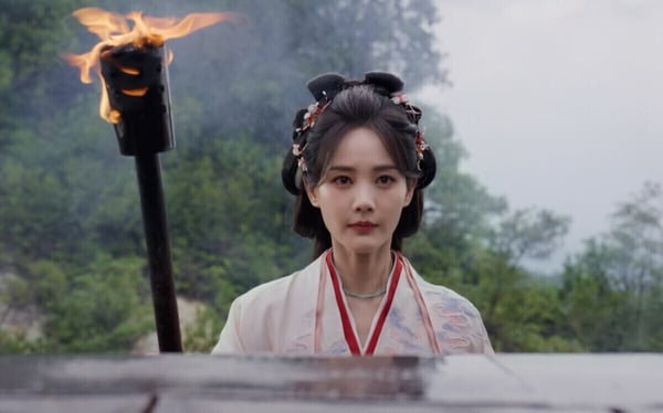 古裝劇《雲秀行》演員陣容挺堅強的，李一桐搭檔曾舜晞，配角找來《長相思》鄧為、《雲之羽》田嘉瑞、《白月梵星》代露娃，全員帥哥美女！而且《雲秀行》目前釋出的妝造超好看！李一桐美翻天，曾舜晞皇帝的造型很帥，鄧為的扮相也衝出高討論度，因而讓《雲秀行》衝出高期待。