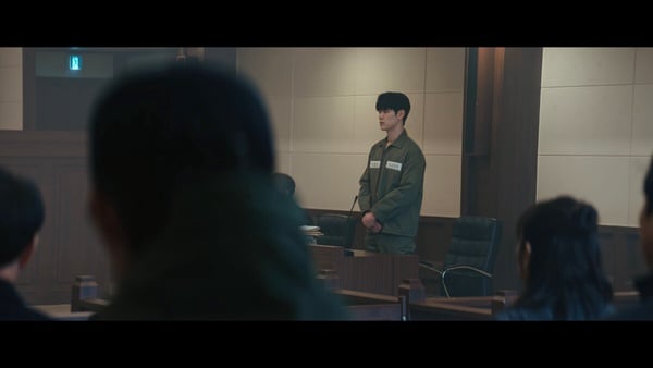 《鐵拳教育》持刀砍老師是真的！5大真實事件：韓國雙胞胎姐妹從校排121名衝到全校第一