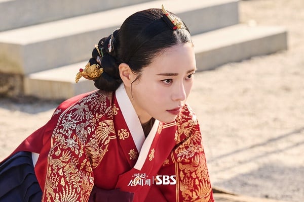不輸《鐵拳教育》！Netflix最近好看的6部韓劇！《我的王室死對頭》必追，這部一生推！