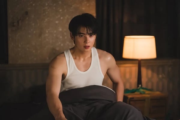 5位韓劇男神顏值巔峰期！車銀優《超能路人甲》帥出新高度，玄彬最帥不是《愛的迫降》