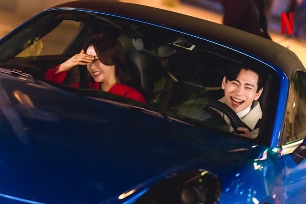 近年6部「一追上癮」Netflix浪漫愛情韓劇！《我的王室死對頭》好看，這部冷門但零負評