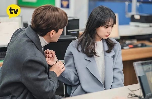 近年6部「一追上癮」Netflix浪漫愛情韓劇！《我的王室死對頭》好看，這部冷門但零負評