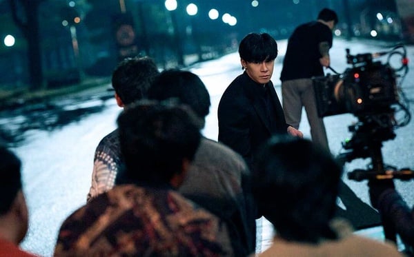 《鐵拳教育》幕後趣事：金南佶二度拒演改變劇本走向，李星民八場發佈會竟是一次拍完！