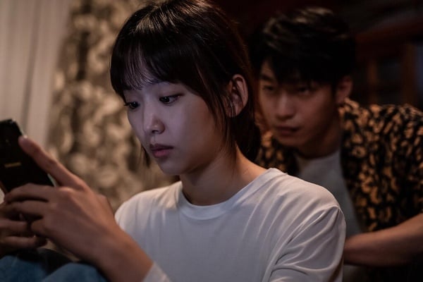 《鐵拳教育》秦基周10件事：曾是三星IT顧問，轉行當記者又獲模特冠軍，人生履歷超瘋狂