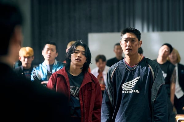 《鐵拳教育》沒大火但很會演配角！九雲高中混混是大帥哥，宇振媽媽連金希澈都看不下去