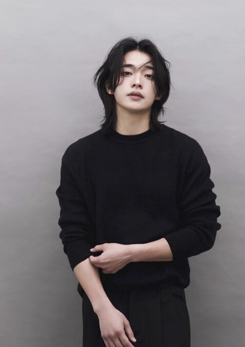 《鐵拳教育》沒大火但很會演配角！九雲高中混混是大帥哥，宇振媽媽連金希澈都看不下去