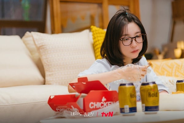 《明天上班見！》好看嗎？6大劇情＋角色介紹：徐仁國與朴智賢「辦公室戀情」曝光！