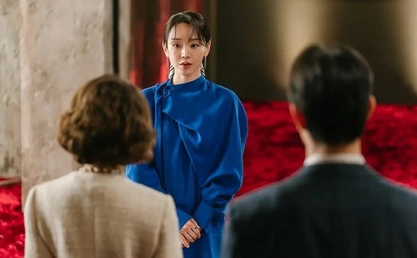 除了以上十名，今年Netflix還有滿多原創韓劇。成績也不錯的金宣虎《愛情怎麼翻譯》積分為2060萬。申惠善《莎拉的真偽人生》2020萬，車銀優《超能路人甲》1810萬，也都是熱門韓劇。