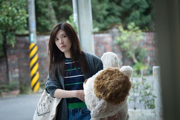 Netflix《欠妳的那場婚禮》9位超強演員！張孝全增肥變窩囊廢，姚淳耀演到去收驚！