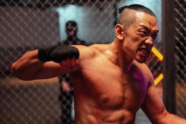 《獵犬》系列改編自韓國同名網路漫畫，禹棹奐、李相二接續主演，新一季更找來Rain、朴敘俊加盟演出。《獵犬2》是動作爽劇，依舊爽快又帶感，不過或許是對手都太強了，今年Netflix原創韓劇有《愛情怎麼翻譯》、《鐵拳教育》等強檔，就讓《獵犬2》讓人印象不深。其實這部不是爛劇，是值得追的。