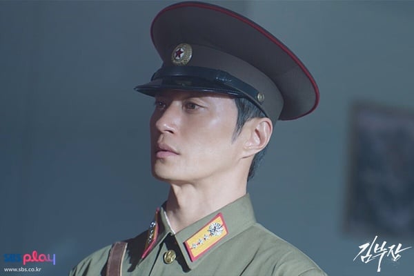 《金特務：本色回歸》好看嗎？6大劇情、角色介紹：蘇志燮鐵拳教育超狂，收視狂飆15.7%