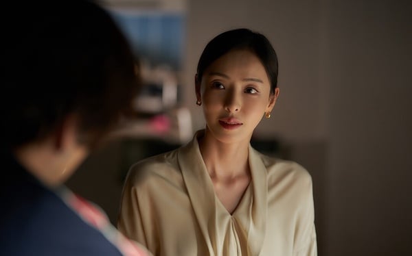 《人夫總動員》6大劇情、角色介紹：前任vs.現任丈夫聯手救妻女，上映霸榜Netflix冠軍