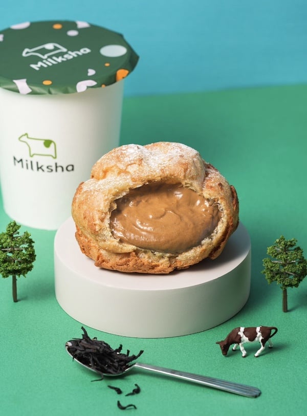 迷客夏Ｘbeard papa’s「香草雲朵季」新登場：夏日卡士達紅茶、娜杯紅茶拿鐵泡芙必吃