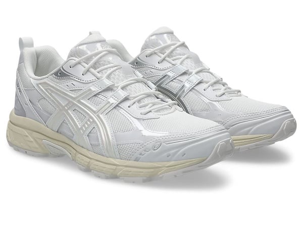 2026 最新久走耐走小白鞋推薦：ASICS GEL-NUNOBIKI 運動休閒鞋，NT$3,280 