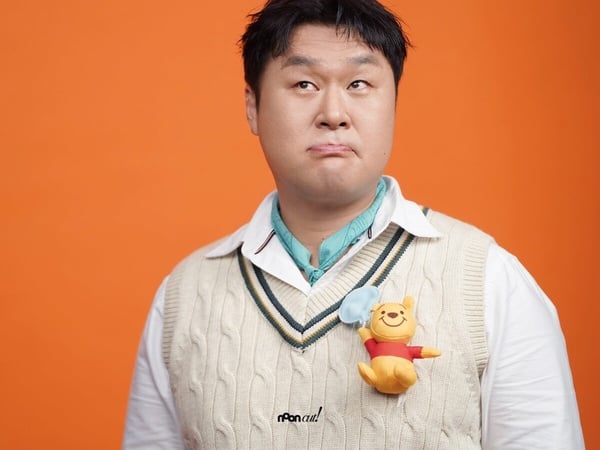 《金特務》尹敬浩8件事：憑《外傷重症中心》走紅，與金南佶、朱智勛並列「話癆TOP3」
