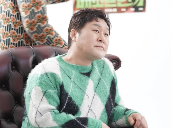 《金特務》尹敬浩8件事：憑《外傷重症中心》走紅，與金南佶、朱智勛並列「話癆TOP3」