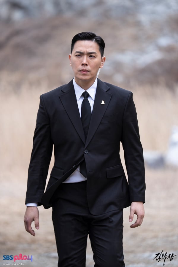 《金特務》南室長被封「最狠反派」！2026韓劇「讓人毛骨悚然的反派」，宇振媽媽引公憤
