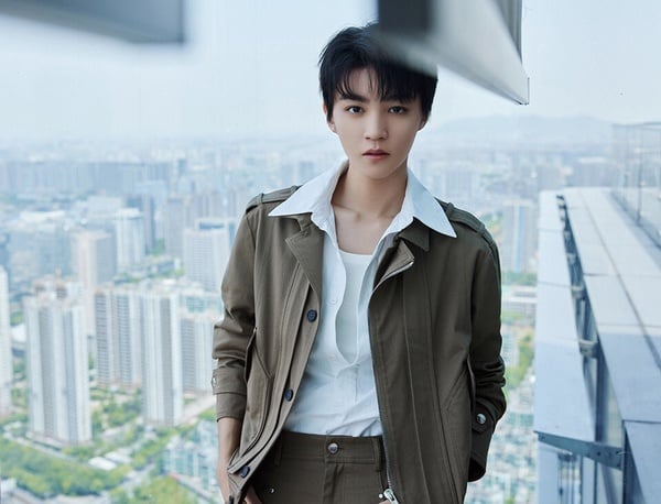 網友票選冠軍是王俊凱！雖然大家對王俊凱的印象大多停留在TFBOYS，但其實王俊凱近年也一直嘗試轉型拍戲，1999年出生的王俊凱也同屬95後小生之列。王俊凱以TFBOYS出道，國民度確實超級高，TFBOYS開創了中國娛樂圈的流量時代。王俊凱巔峰時期的流量，是現在95生、95花都難以超越的呢！