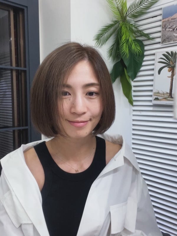 日本熱議「白髮柔和染」！白髮染髮推薦，40、50族群大讚：染髮頻率下降，髮色自然年輕