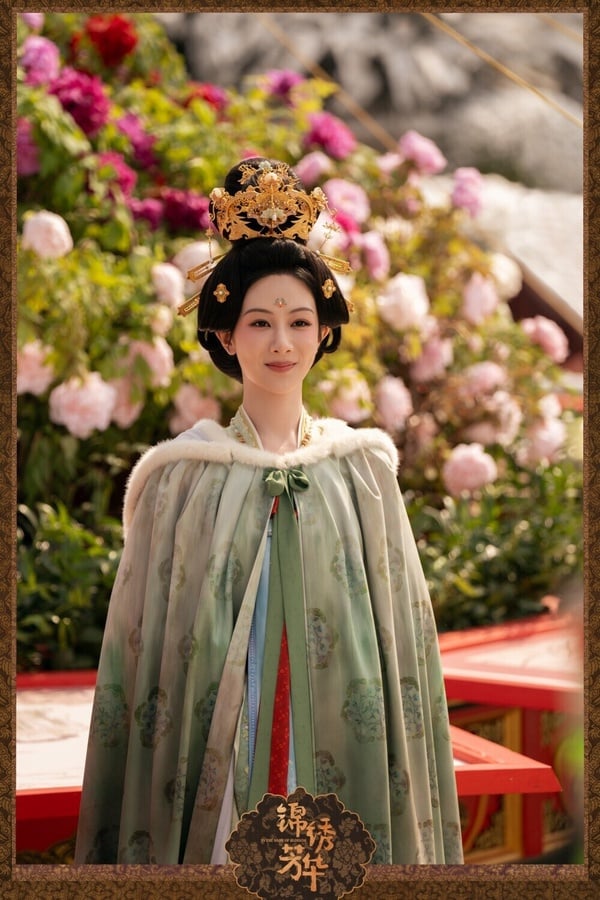 冠軍是《國色芳華》楊紫！楊紫主演《長相思》、《家業》等多部大女主劇，熱度都很高，而近年最廣受好評的是《國色芳華》何惟芳 ！