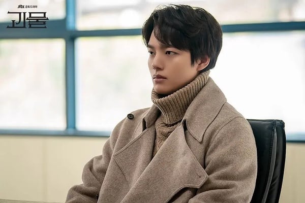 《金特務》太拖戲？8部「好看到不想棄劇」Netflix韓劇！《鐵拳教育》必追，這部零負評