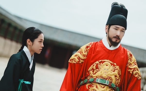 《鬼謎東宮》7大劇情解析：結局九天的鎖鏈有何含義?「這幕」證實王對生薑母親有真心！