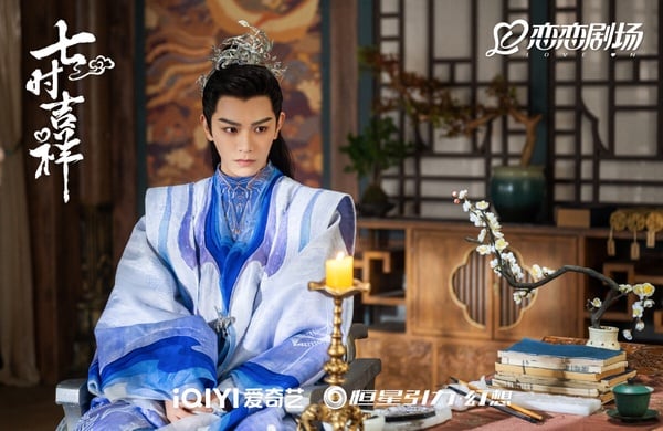 丁禹兮是公認95生中演技很好的一位，他的原聲台詞也很穩呢！在一些現偶劇像《月光變奏曲》，丁禹兮就是原聲上陣，他的聲音沉穩有力，說起台詞也富含感情，沒有咬字不清的問題。不過演古裝劇，丁禹兮就大多使用配音，只有《七時吉祥》、《大理寺少卿遊》是原聲上陣。