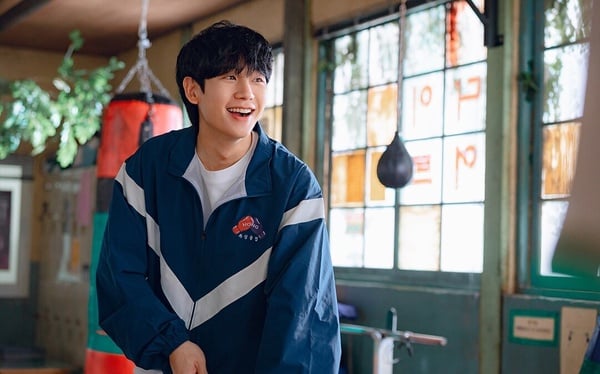 Netflix新劇《我的荒糖戀愛》6大劇情看點、角色介紹：丁海寅與賀營共譜高甜謊言羅曼史