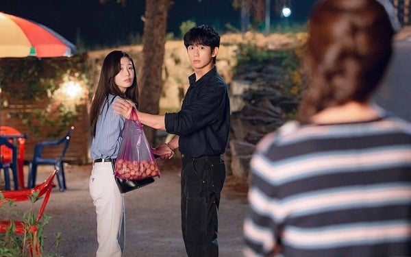 Netflix《我的荒糖戀愛》6大劇情看點、角色介紹：丁海寅、河瑛假同居，共譜高甜羅曼史
