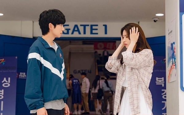 Netflix《我的荒糖戀愛》6大劇情看點、角色介紹：丁海寅、河瑛假同居，共譜高甜羅曼史
