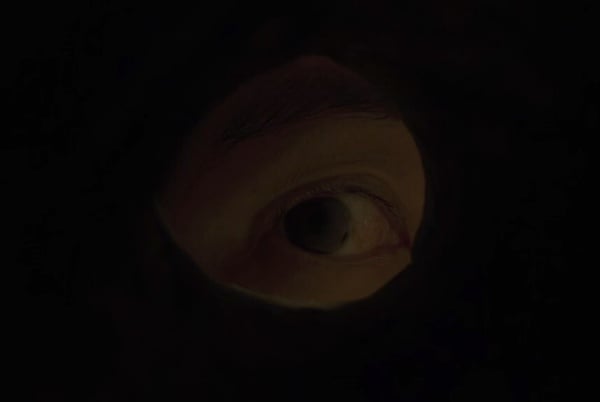 Netflix《聰明鎮》8個漫畫原型！富江被肢解後又復活，這角色是伊藤潤二的自我投射！