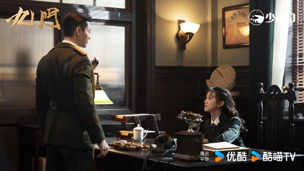 《老九門》時隔多年推出續集《九門》，找回陳偉霆繼續演張大佛爺，不過很可惜，趙麗穎、張藝興等人都沒有回歸，而是找來新演員主演。其實《九門》是張大佛爺和吳老狗、霍仙姑的新冒險故事，所以影響不大，但大家還是很想念趙麗穎演的尹新月啊！