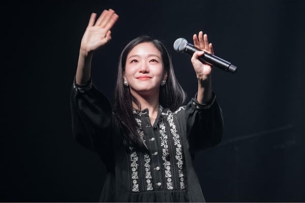 金高銀獲青龍大賞！6大通透人生觀：「考慮未來這種事太宏大了，我是只活今天主義。」