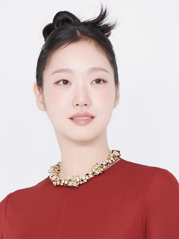 金高銀獲青龍大賞！6大通透人生觀：「考慮未來這種事太宏大了，我是只活今天主義。」