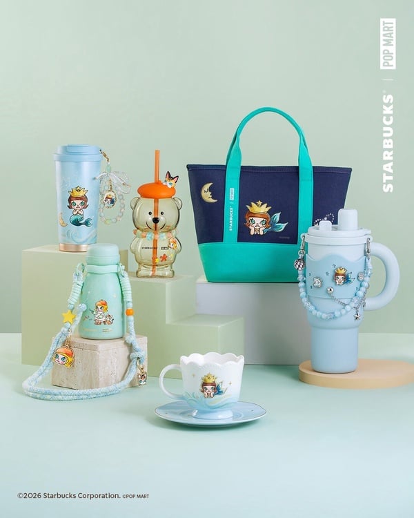 買一送一！星巴克ＸPOP MART「MOLLY」聯名系列新登場，再推限定「草莓布蕾星冰樂」