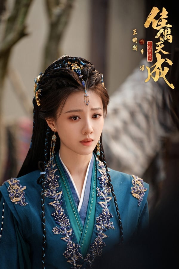任嘉倫《佳偶天成》是部被劇名耽誤的寶藏好劇！很多人看劇名，本來以為又是一部流水線工業糖精劇，沒想到《佳偶天成》劇情設定滿新鮮。男主需要一次次死亡換器官，女主不斷找惡人結婚就想破克夫命。節奏緊湊，劇情鋪墊合理，而且配角都不是背景板，都有自己的故事，群像塑造得很不錯。錯過可惜啊！