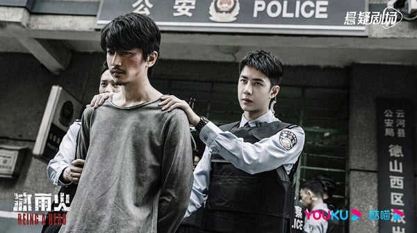 王一博以《陳情令》爆火後，就成為頂流男星，早年觀眾還時常帶著有色眼鏡看王一博，有人認為王一博演戲感染力不夠，總是一號表情，但近年王一博持續突破，讓人刮目相看。