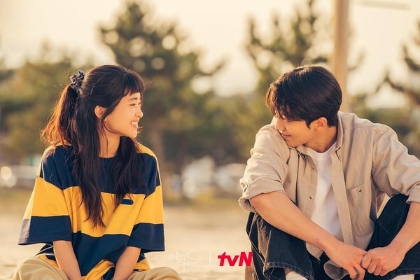 10部Netflix好看愛情韓劇!《我的荒糖戀愛》《毛骨悚然的戀愛》必看，這部是甜寵天花板