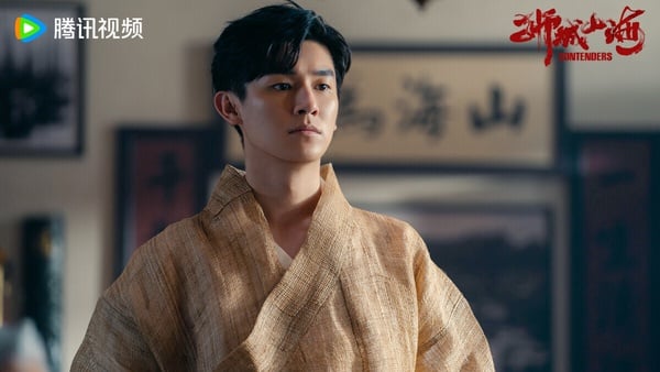 《獅城山海》找來《唐朝詭事錄》楊旭文主演，這部劇的題材很特別，是江湖黑幫片。講述上世紀40年代末，沿著麻六甲河岸的一帶，聚集了許多來此謀生的華人族群，他們在歲月磨難中，同鄉互助，頑強拼搏，在立穩腳跟後，一個富有傳奇色彩的堂口幫會「山海幫」漸漸成為當地華人的發展中心。