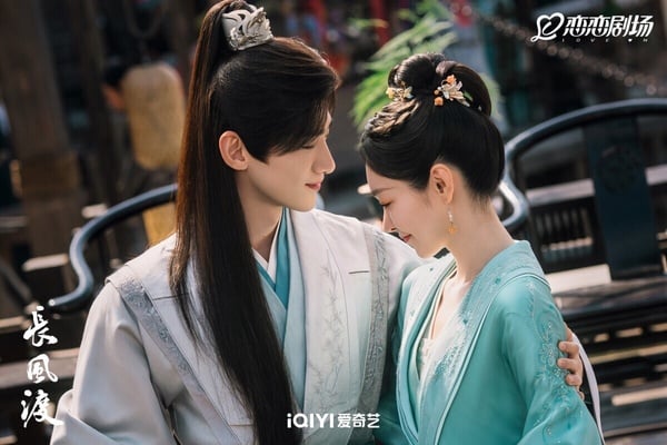 《長風渡》是近年衝出高熱度、高評價的古裝偶像劇，是先婚後愛的設定。講述布商之女柳玉茹從小庶母不慈、父親不重視，她謹小慎微，不得已之下，接受家裡安排嫁給了紈絝子弟顧九思。顧九思人並不壞，只是他誤會柳玉茹是因為攀附權貴才嫁給他。兩人從互看不順眼，到最後萌生愛情。